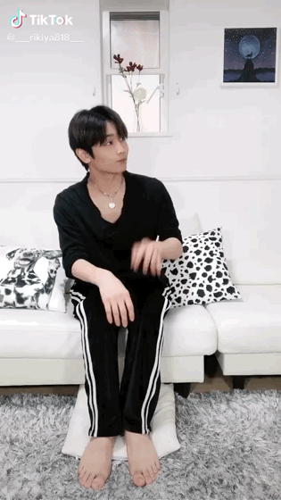 틱톡 어쩌다 화보.gif | 인스티즈