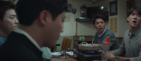 [슬기로운의사생활] 마흔살 친구들이 칼국수 먹다 개싸움난 이유 | 인스티즈
