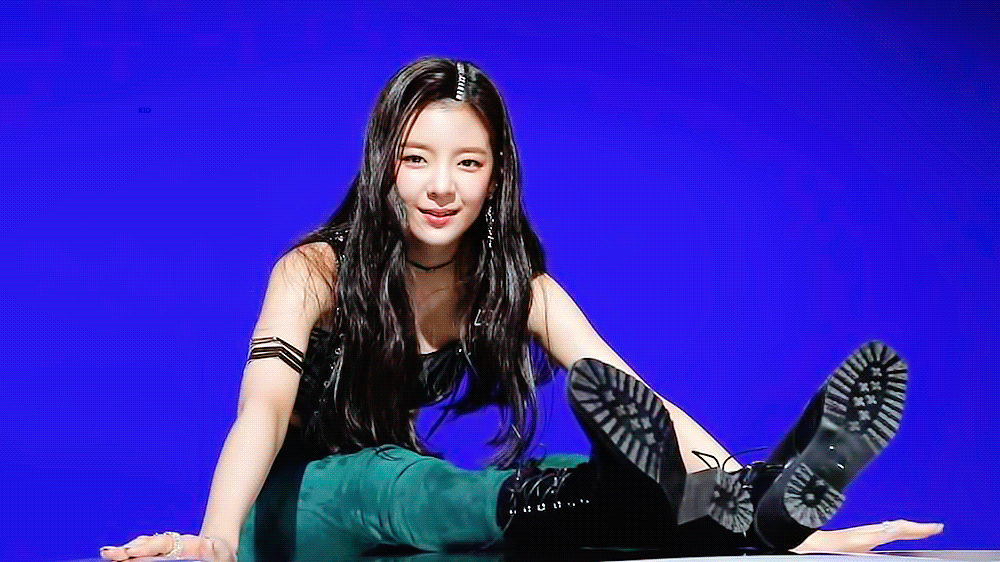 [ITZY] 옅은 화장의 리아 | 인스티즈
