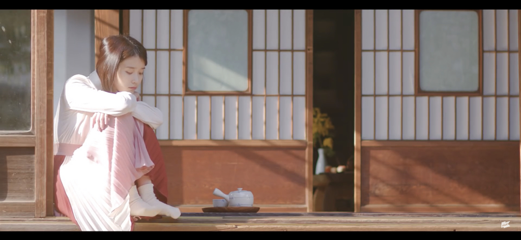 이효리와 아이유가 서로를 보며 쓴 노래가사.txt | 인스티즈