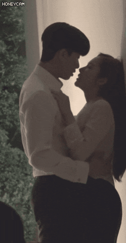 결국 2억뷰 돌파한 한드 키스신.gif | 인스티즈