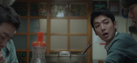 [슬기로운의사생활] 마흔살 친구들이 칼국수 먹다 개싸움난 이유 | 인스티즈