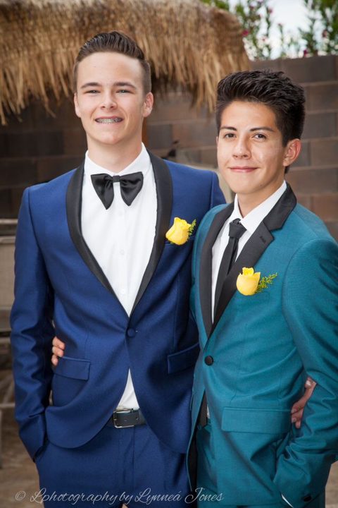 이성애자 친구에게 파티 같이 가자고 프롬포즈 받은 동성애자 친구 | 인스티즈