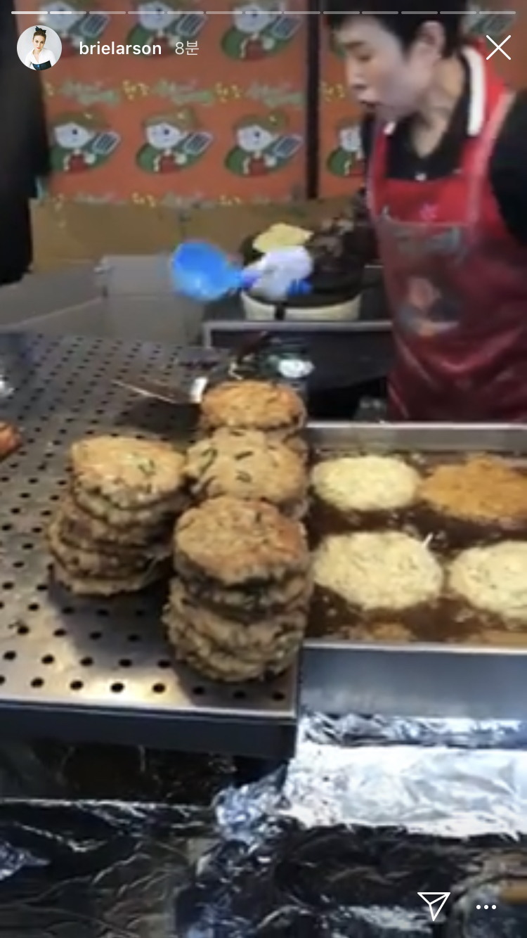 한국 관광 브리 라슨 ㄷㄷ.jpg - 세리에매니아