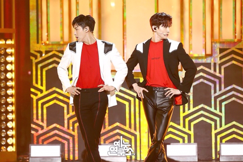 일본만 가면 스타일링이 이상해지는 어느 한 그룹...jpg | 인스티즈