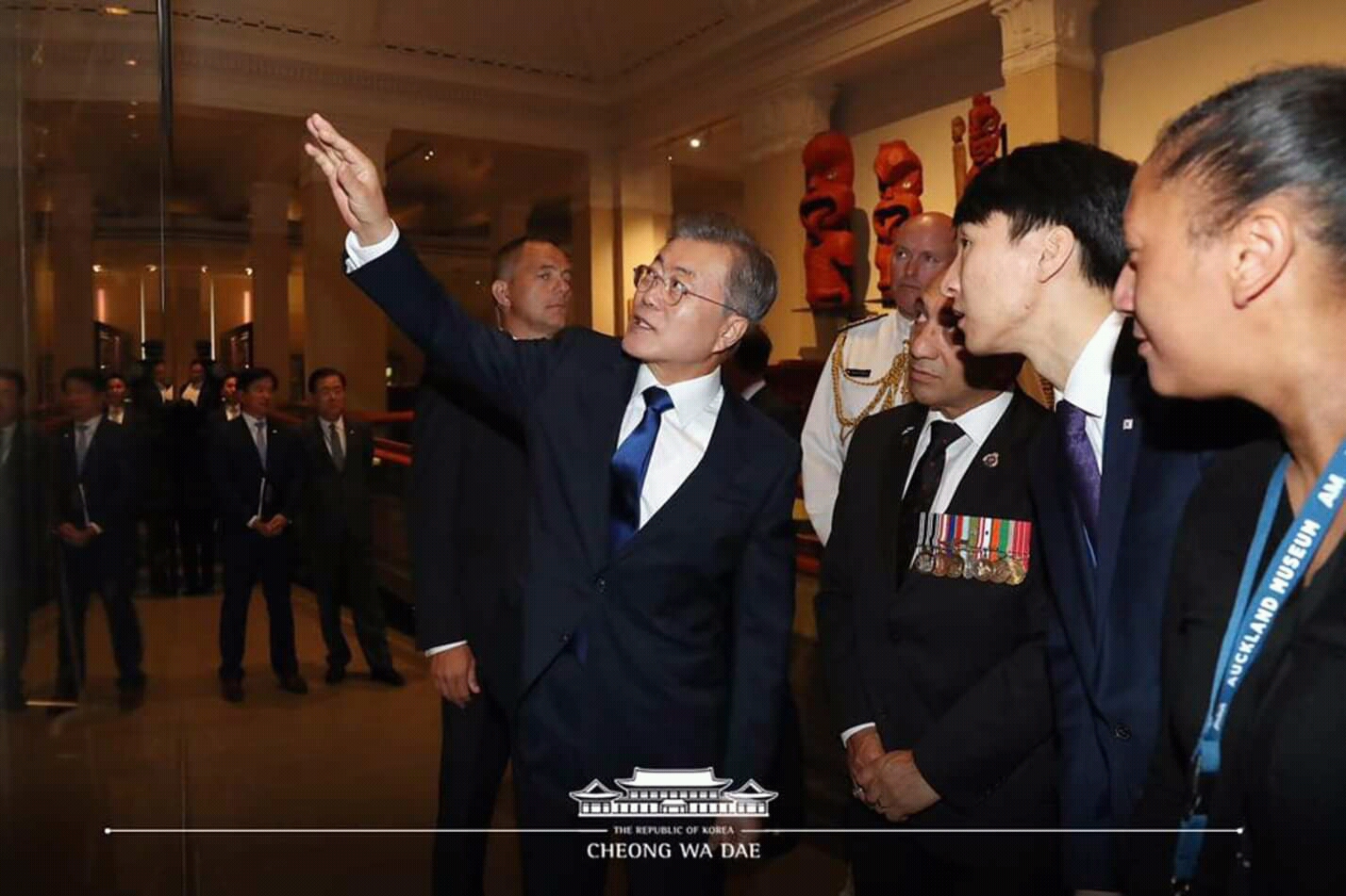  문프,뉴질랜드 국빈방문 첫 일정 | 인스티즈