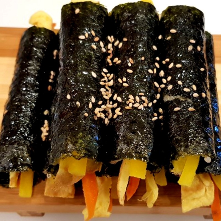 돌돌말이김밥 이미지