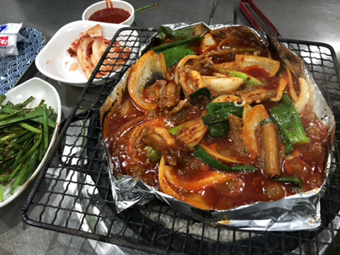 황소숯불꼼장어구이 이미지