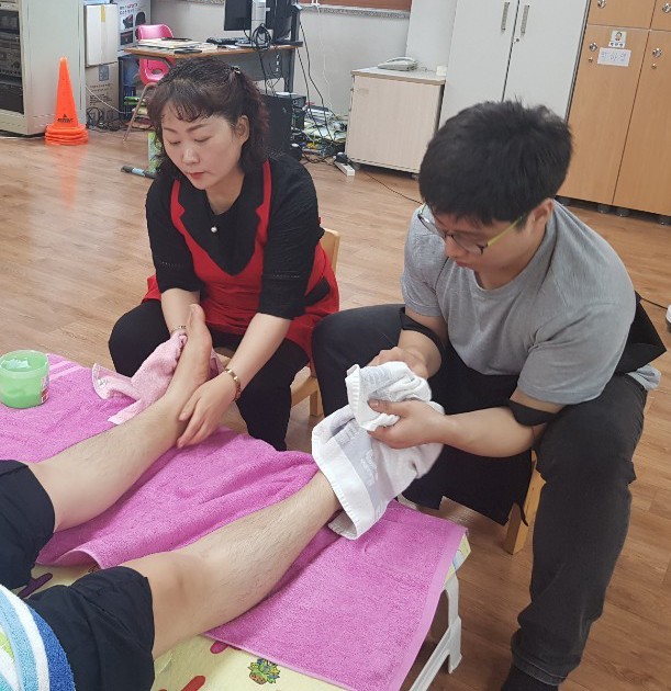 힐링발혈마사지 이미지