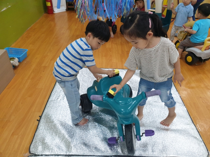 붕붕주유소 이미지