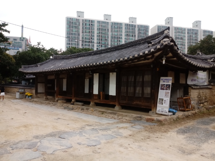 더블클릭을 하시면 이미지를 수정할 수 있습니다