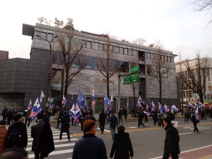 더블클릭을 하시면 이미지를 수정할 수 있습니다