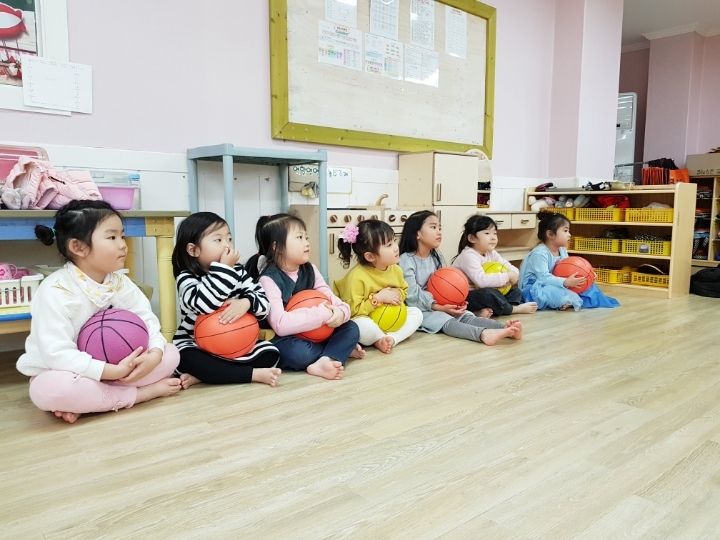 으랏차차체육놀이 이미지