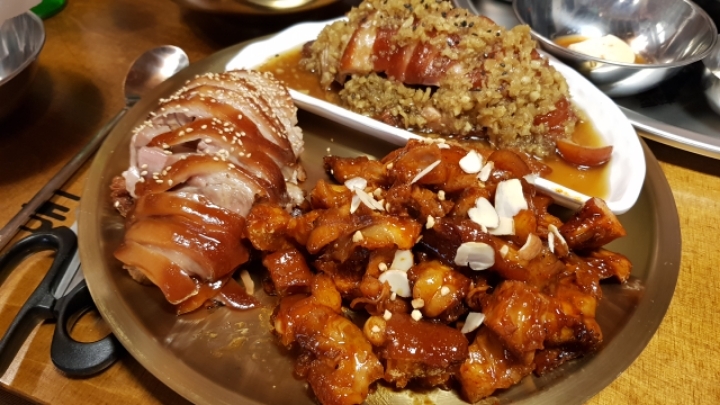 동네맛집족발 이미지