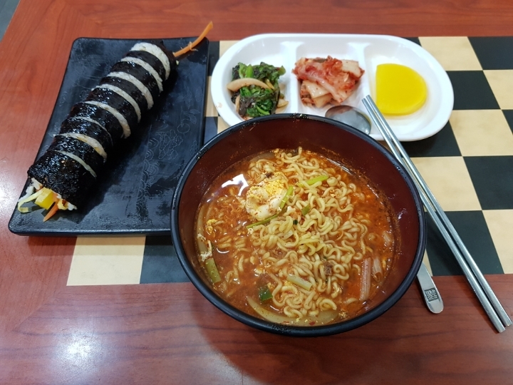 김밥.라면 이미지