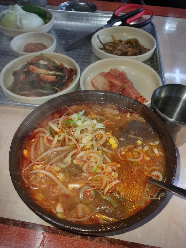 장터국밥 이미지