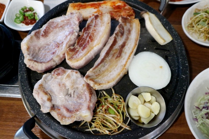 군자생고기 이미지