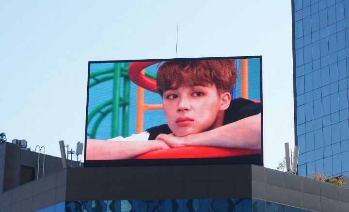 서울 모든 지하철역에 생일 광고 걸리는 방탄 지민 | 인스티즈