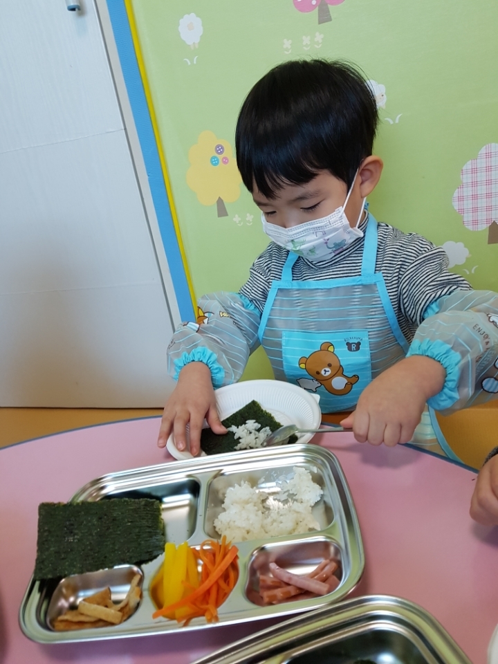 숲속꼬마김밥 이미지