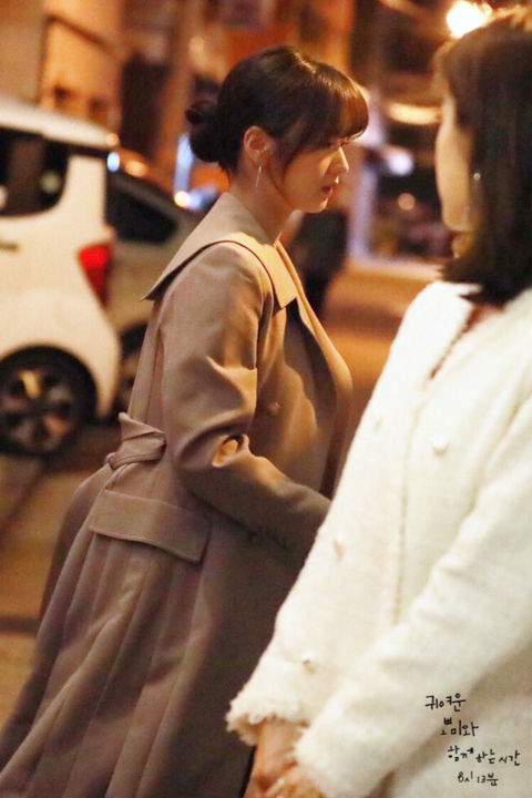 코트 입은 에이핑크 윤보미.jpg | 인스티즈