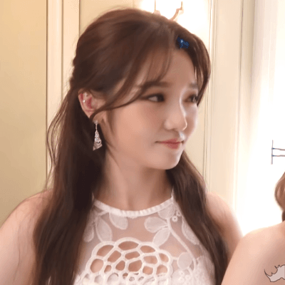 프로미스나인 AAA시상식 비하인드.GIF | 인스티즈