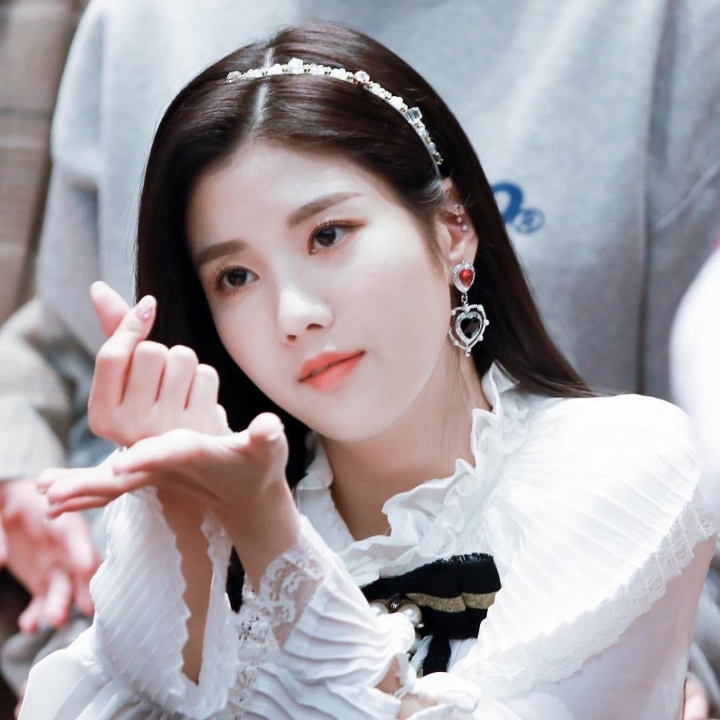 아이즈원 퀸리더.jpgif | 인스티즈