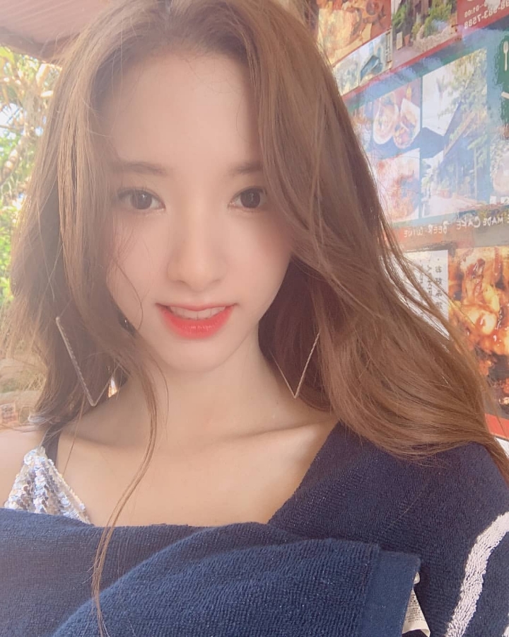 우주소녀 보나 중학교 시절 | 인스티즈