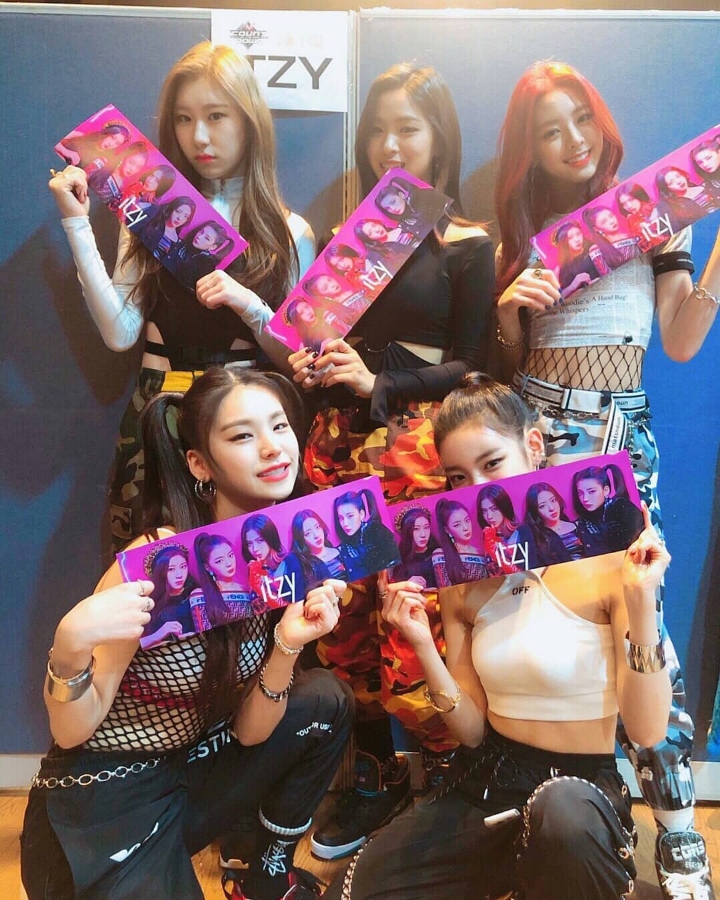 있지 (ITZY) 멤버중 가장 좋아하는 멤버는? | 인스티즈