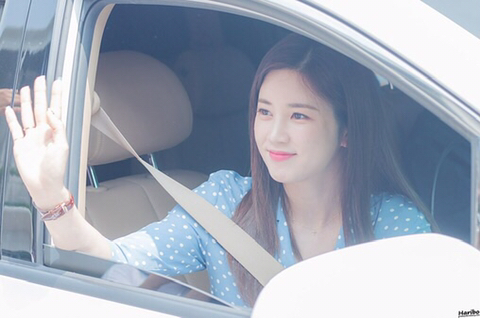 우리 이쁜 에이핑크초롱이 보고 가세요.jpg | 인스티즈