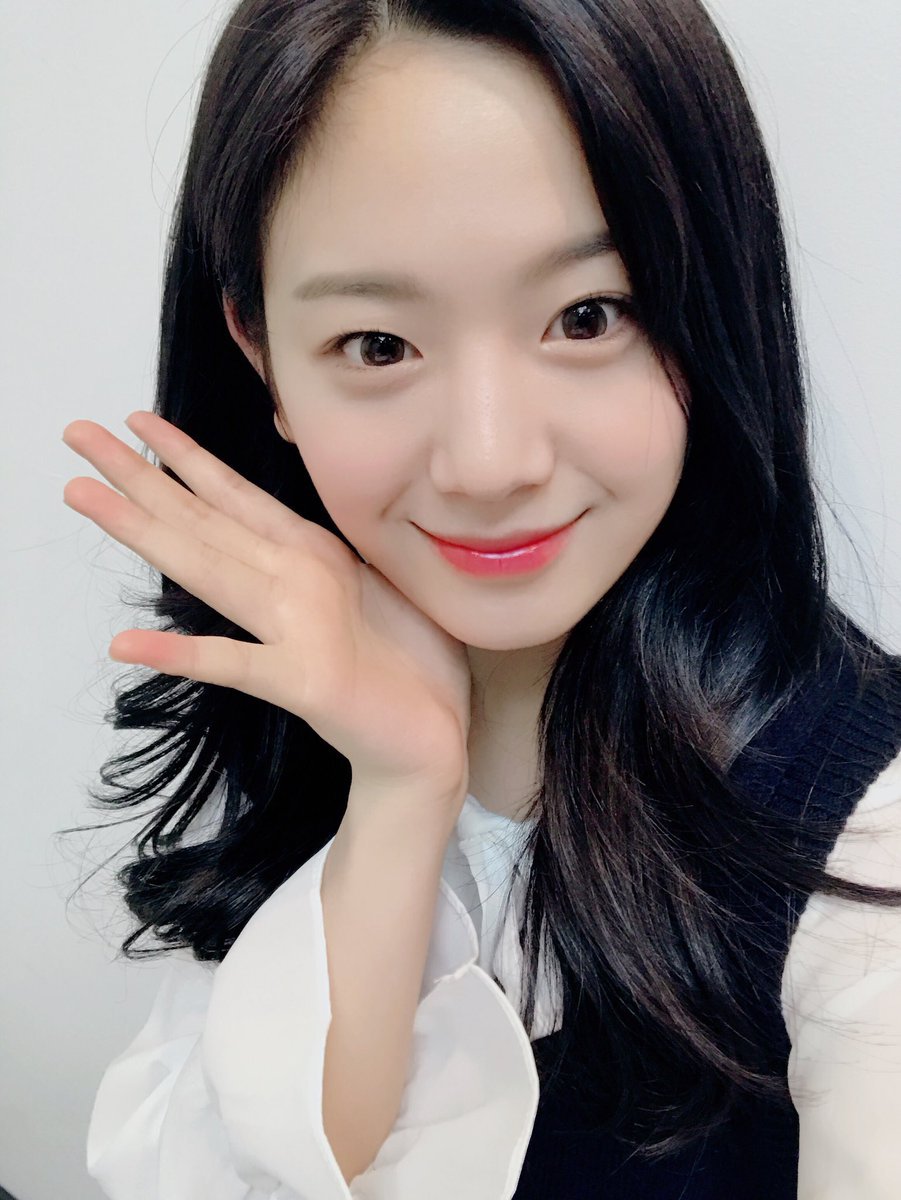 규리생일 컵홀더 포카를 받구와서 프로미스나인 규리 | 인스티즈