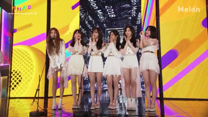 181201 MMA 뮤직비디오상 여자친구.JPG | 인스티즈