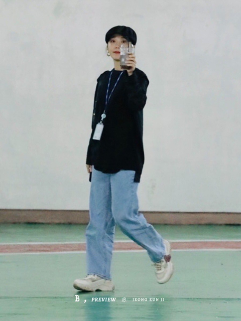 커피 들고 퇴근 하는 에이핑크 정은지.jpg | 인스티즈