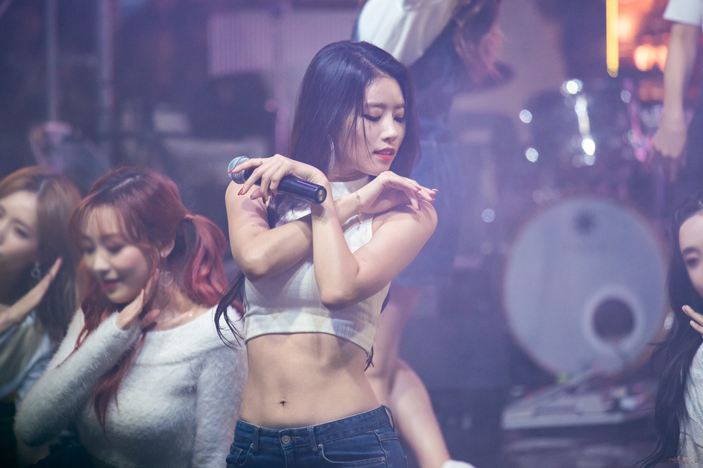 [러블리즈] 생일이 끝나가서 미주 | 인스티즈