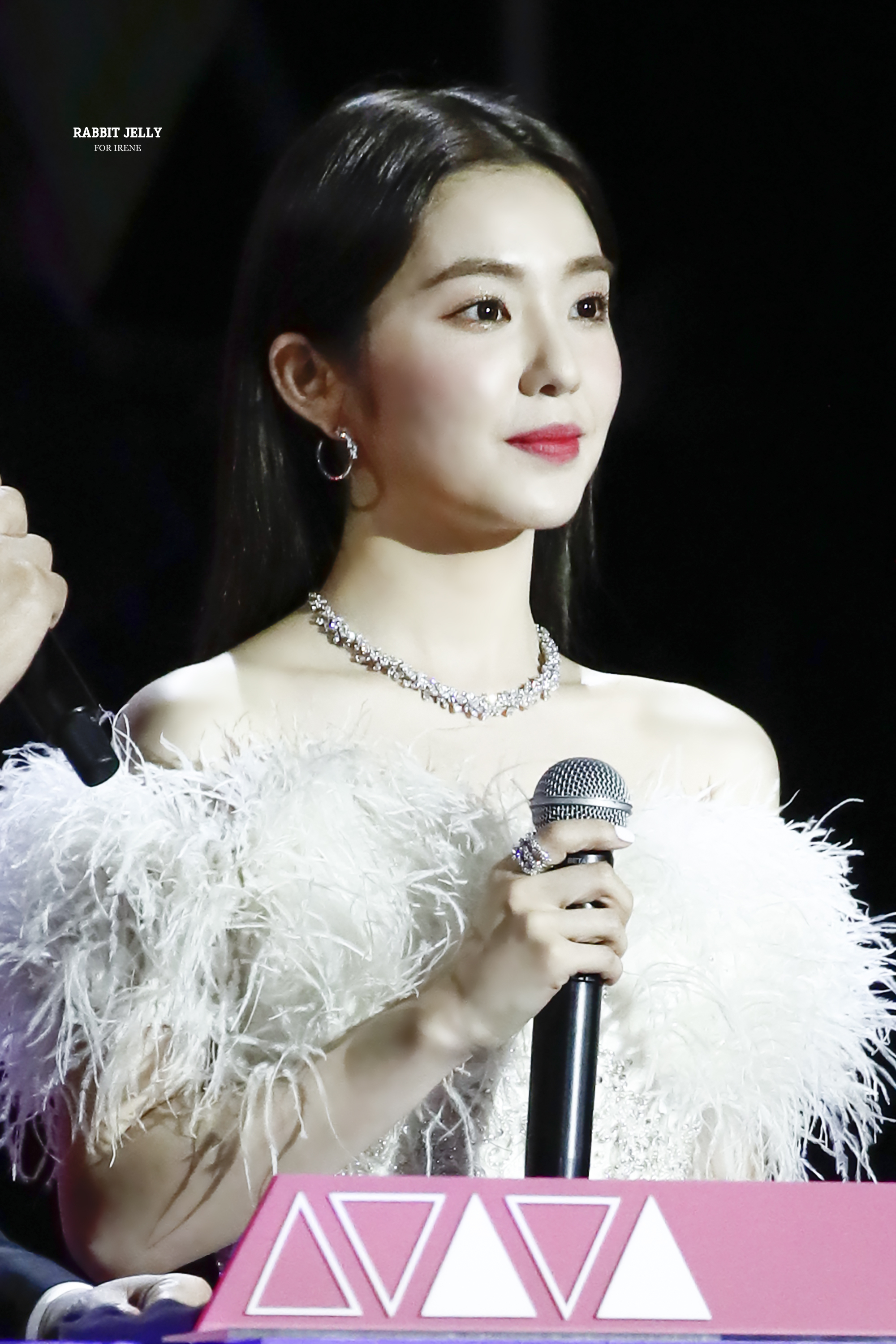 서른살치고 굉장히 이쁜 아이린.jpg | 인스티즈