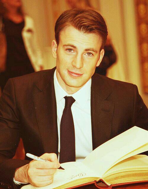 크리스 에반스 외모 피지컬 되기 vs 줄리엔강 외모 피지컬 되기 | 인스티즈