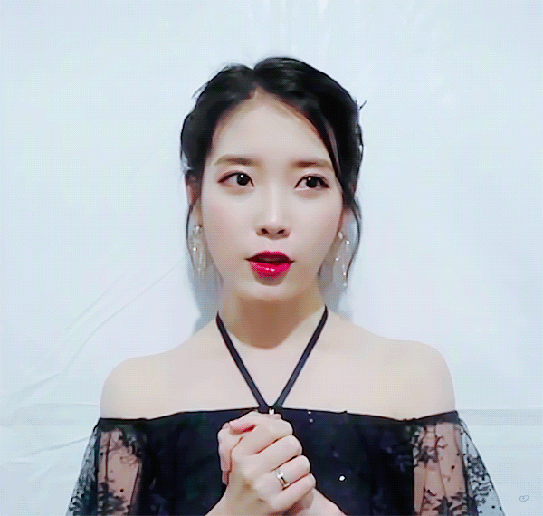 하트날리는 아이유.gif | 인스티즈