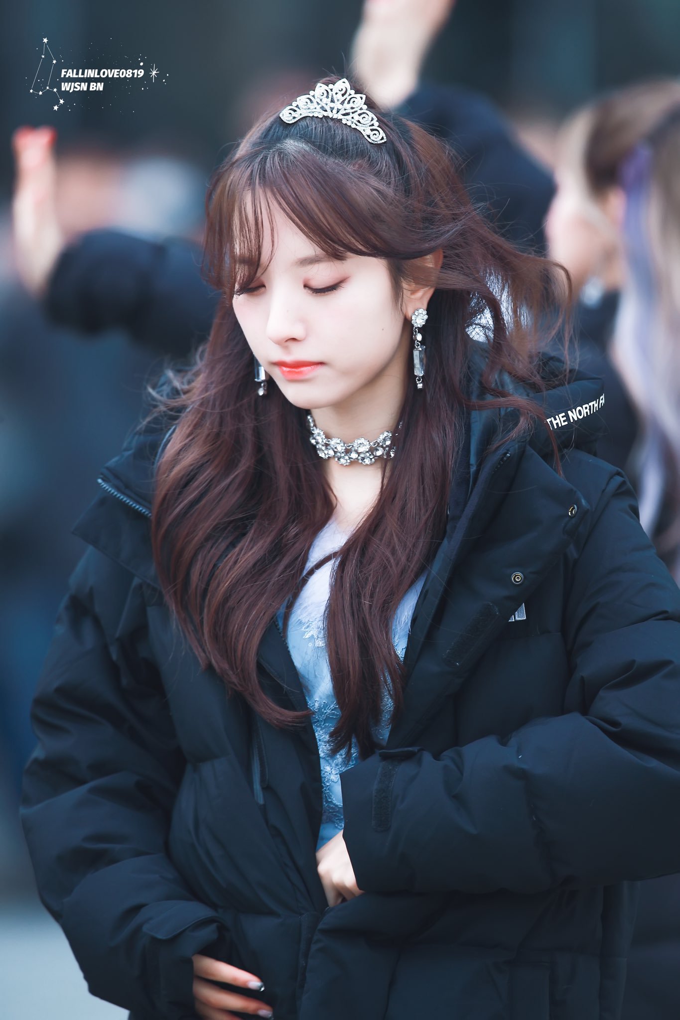 반묶음머리가 찰떡같이 어울리는 우주소녀 보나.jpg | 인스티즈