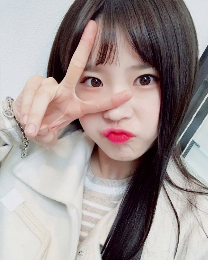 참 귀여운데 속은 단단해뵈는 여자 송하영.jpgif | 인스티즈