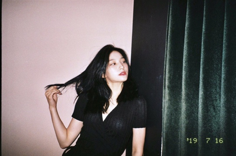 자기 전에 모두들 굿나잇하시라는 의미로 이새롬 사진.jpgif | 인스티즈