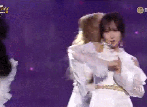 어제자 여자친구 mbc연기대상 시상&amp;축하공연.jpg | 인스티즈