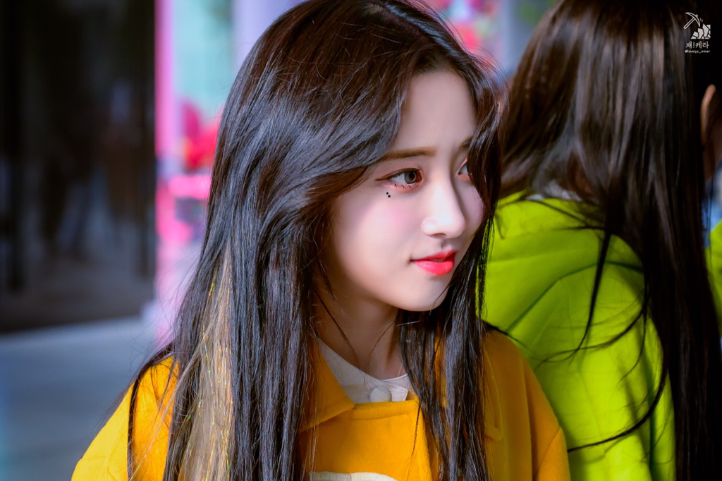 [러블리즈] 출국 한시간 전이라서 지애 | 인스티즈