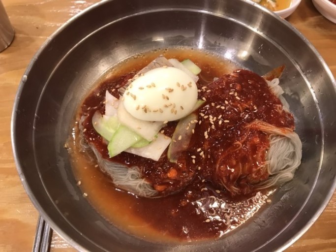 평생 비빔냉면 공짜 vs 평생 비빔국수 공짜 | 인스티즈