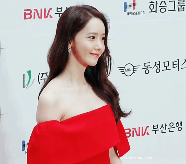 부산 국제 영화제를 뒤집어 놓고있는 소녀시대 윤아 미모 | 인스티즈