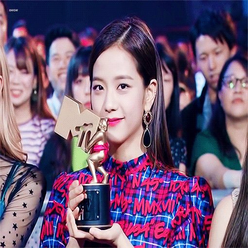 귀여운 블랙핑크 지수.gif | 인스티즈