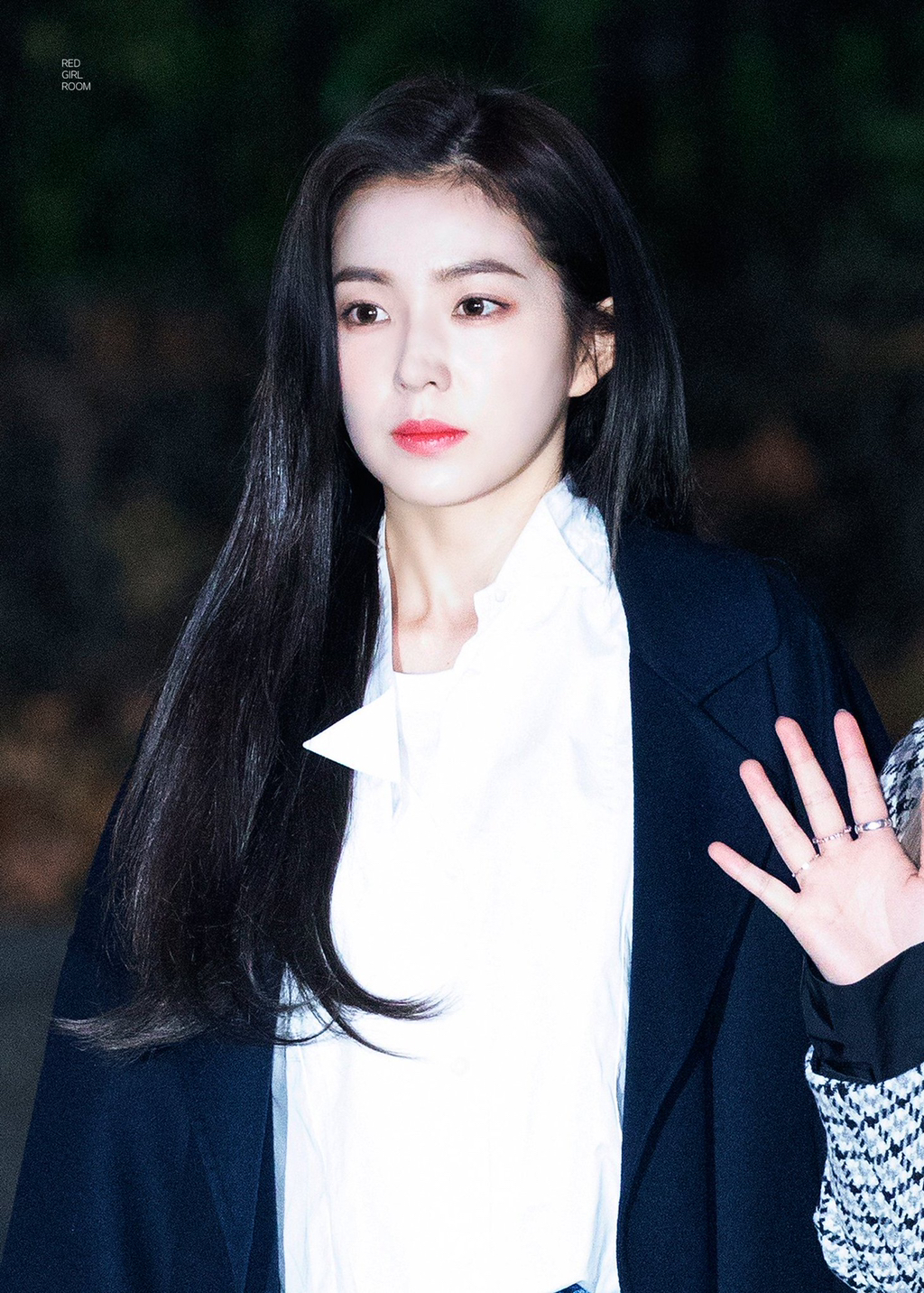 내기준 레전드 초겨울 어느날 잘생쁨 돋는 레드벨벳 아이린 뮤뱅 출근길 | 인스티즈