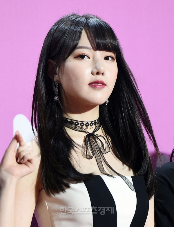 여자친구 짱예린.jpgif | 인스티즈