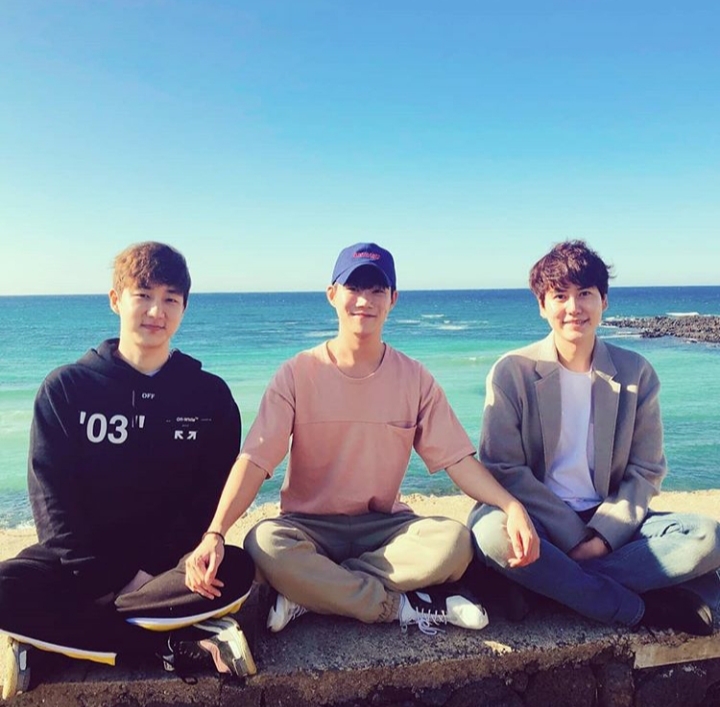 제주도 여행간 슈주 규현, 이제동, 김택용, 서경종 | 인스티즈