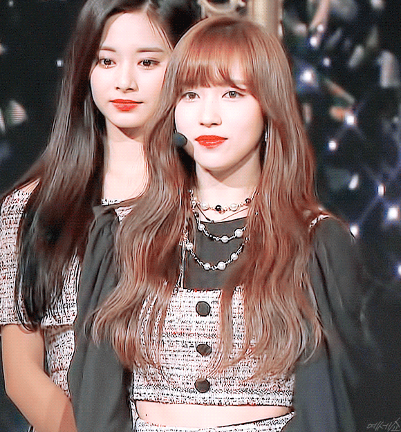 일본 레코드 대상 시상식에 참석한 트와이스 미나 미모 수준 ㄷㄷ | 인스티즈