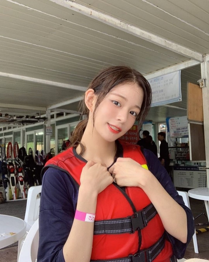 저녁먹어서 기분이좋으니 프로미스나인 이채영 | 인스티즈