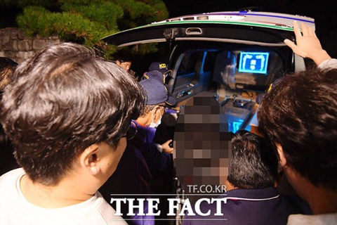 갈때까지 간 기자들...시신 수습 장면까지 촬영했네요 | 인스티즈